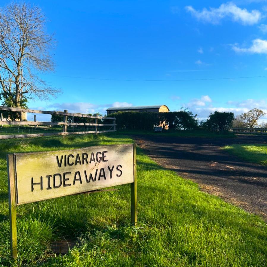 Vicarage Hideaways Villa Halvergate Exterior photo